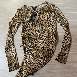 Just Polly Womens Large Long Sleeve Leopard Print Shirt Uneven‎ Hem
